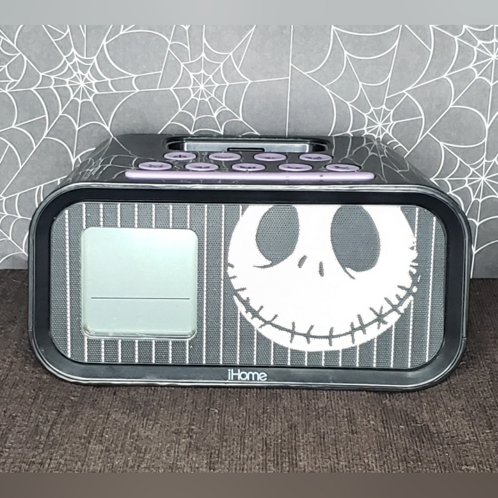 The Nightmare Before Christmas I-Home Clock